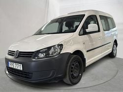 Vit Begagnad 2015 VW Caddy Maxi Life Life Minibuss | 89 000 kr