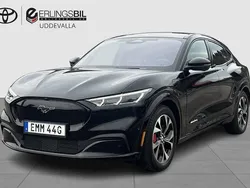 Svart Begagnad 2021 Ford Mustang Mach-E Standard Range SUV | 349 000 kr (Bra pris)
