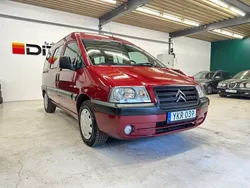 Mörkröd (röd) Begagnad 2005 Citroën Jumpy Minibuss | 69 500 kr