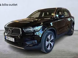 Svart Begagnad 2021 Volvo XC40 SUV | 269 900 kr