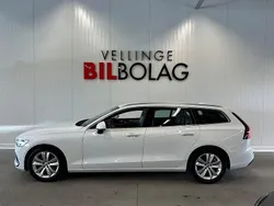 Vit Begagnad 2018 Volvo V60 Momentum Kombi | 199 500 kr (Marknadspris)