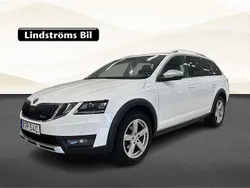 Vit Begagnad 2018 Skoda Octavia Scout Kombi | 219 000 kr (Marknadspris)