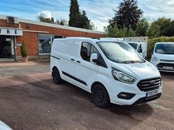 Vit Begagnad 2020 Ford Transit Custom Van | 185 000 kr