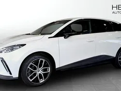 Vit Begagnad 2023 MG MG4 EV Luxury Halvkombi | 334 900 kr (Bra pris)