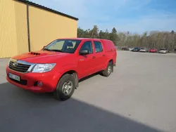 Röd Begagnad 2011 Toyota HiLux Pickup | 149 000 kr (Marknadspris)