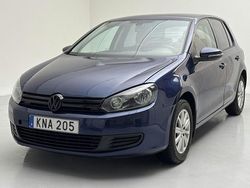 Mörkblå Begagnad 2010 VW Golf VI | 44 000 kr (Bra pris)