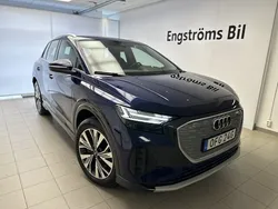 Navarrablå metallic Begagnad 2022 Audi Q4 e-tron Proline SUV | 389 000 kr (Marknadspris)