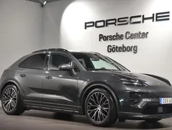 Grå (grey) Ny 2025 Porsche Macan SUV | 1 206 900 kr (Superpris)