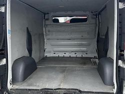 Vit Begagnad 2014 Renault Trafic Van | 62 000 kr (Marknadspris)