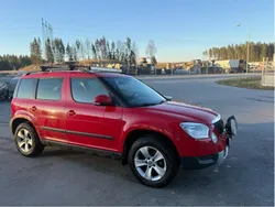 Röd Begagnad 2012 Skoda Yeti Ambition SUV | 42 500 kr (Marknadspris)