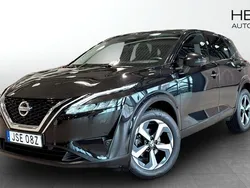 Svart (black) Begagnad 2022 Nissan Qashqai 360º SUV | 259 900 kr (Bra pris)
