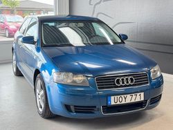 Mörkblå (blå) Begagnad 2003 Audi A3 Attraction Halvkombi | 29 900 kr (Dyr)