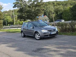 Grå Begagnad 2005 VW Golf IV Trendline Halvkombi | 19 000 kr (Superpris)