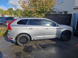 Silver Begagnad 2011 Volvo XC60 R-Design SUV | 92 000 kr (Bra pris)