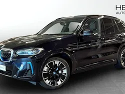 Svart (blue) Begagnad 2022 BMW iX3 M Sport SUV | 419 700 kr (Bra pris)