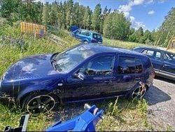 Blå Begagnad 2003 VW Golf IV Halvkombi | 7 000 kr (Superpris)