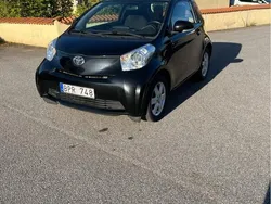 Svart Begagnad 2009 Toyota iQ Halvkombi | 63 000 kr (Marknadspris)