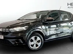 Svart (black) Ny 2025 Dacia Sandero Essentiel Halvkombi | 200 700 kr (Marknadspris)