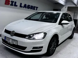 Vit Begagnad 2013 VW Golf VII Halvkombi | 105 900 kr (Marknadspris)