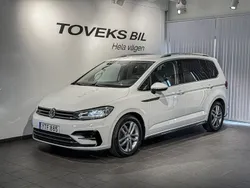Vit (pure white) Begagnad 2018 VW Touran R-line Minibuss | 219 900 kr (Marknadspris)