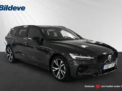 Grå Begagnad 2024 Volvo V60 Plus Kombi | 389 900 kr (Marknadspris)