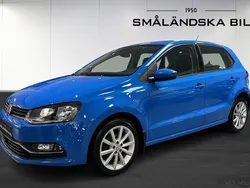 Blå Begagnad 2015 VW Polo Halvkombi | 99 000 kr (Marknadspris)