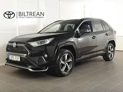 Svart (attitude black) Begagnad 2021 Toyota RAV4 Hybrid Edition SUV | 368 900 kr (Marknadspris)