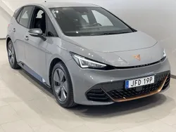Ljusgrå (vapor grey) Begagnad 2022 Cupra Born Halvkombi | 244 900 kr (Bra pris)