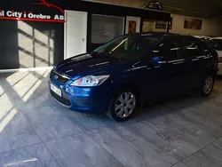 Blå Begagnad 2008 Ford Focus Halvkombi | 39 900 kr (Marknadspris)