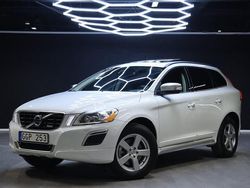 Vit Begagnad 2013 Volvo XC60 R-Design SUV | 119 900 kr (Superpris)