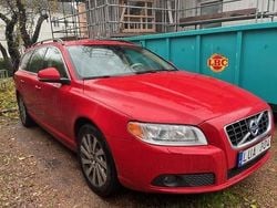Röd Begagnad 2012 Volvo V70 Momentum Kombi | 55 000 kr (Bra pris)