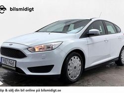 Vit Begagnad 2017 Ford Focus Trend Halvkombi | 91 900 kr (Marknadspris)