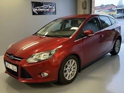 Röd Begagnad 2011 Ford Focus Titanium Halvkombi | 49 900 kr (Bra pris)