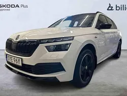Vit Begagnad 2022 Skoda Kamiq SUV | 254 500 kr