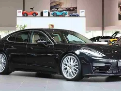 Svart Begagnad 2023 Porsche Panamera 4 Sedan | 929 000 kr (Bra pris)