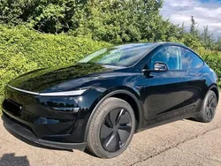 Begagnad 2025 Tesla Model Y SUV | 590 000 kr