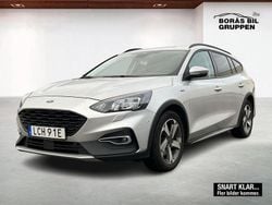 Grå Begagnad 2020 Ford Focus Active Kombi | 179 000 kr (Marknadspris)
