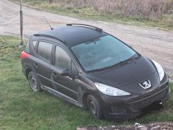 Svart Begagnad 2010 Peugeot 207 Kombi | 9 900 kr (Superpris)