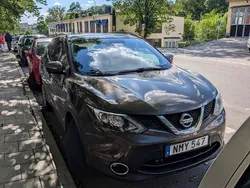 Brun Begagnad 2014 Nissan Qashqai SUV | 84 000 kr (Marknadspris)
