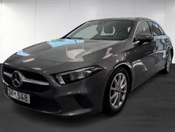Mörkgrå (grey) Begagnad 2018 Mercedes A200 Halvkombi | 219 900 kr (Bra pris)
