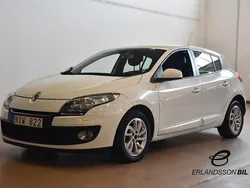 Vit Begagnad 2013 Renault Mégane III Halvkombi | 69 900 kr (Lite dyr)