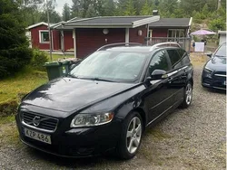 Svart Begagnad 2011 Volvo V50 Summum Kombi | 38 900 kr (Bra pris)