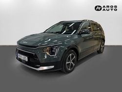 Mörkgrön (city scape green) Begagnad 2023 Kia Niro SUV | 339 000 kr (Marknadspris)