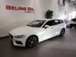 Vit Begagnad 2019 Volvo V60 Momentum Kombi | 279 500 kr (Marknadspris)