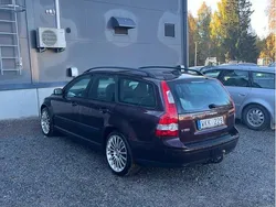 Röd Begagnad 2005 Volvo V50 Kinetic Kombi | 20 000 kr (Marknadspris)