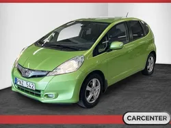 Ljusgrön Begagnad 2011 Honda Jazz Hybrid Halvkombi | 109 500 kr