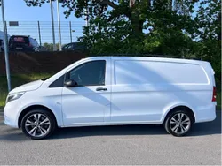 Vit Begagnad 2019 Mercedes Vito Minibuss | 269 900 kr (Dyr)