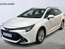 Vit Begagnad 2023 Toyota Corolla Kombi | 289 000 kr (Marknadspris)