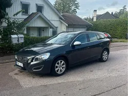 Grå Begagnad 2012 Volvo V60 Momentum Kombi | 68 000 kr (Lite dyr)