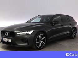 Mörkgrå Begagnad 2021 Volvo V60 R-Design Kombi | 368 900 kr (Marknadspris)